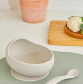 EASYFEED Silicone Bowl & Spoon Set (6M-2Y)