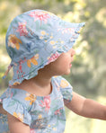Load image into Gallery viewer, Bell Hat Matilda /Waratah Sky / S
