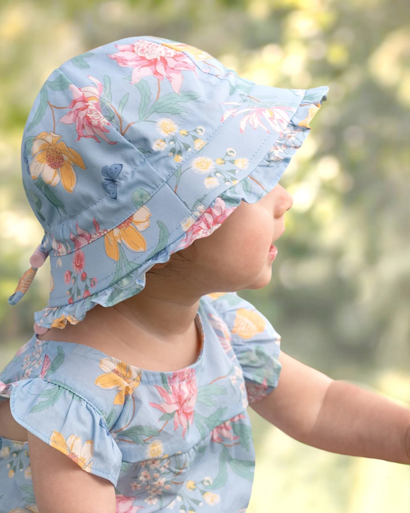 Bell Hat Matilda /Waratah Sky / S