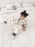 Load image into Gallery viewer, Animal World Baby Sleeping Bag  3.5T
